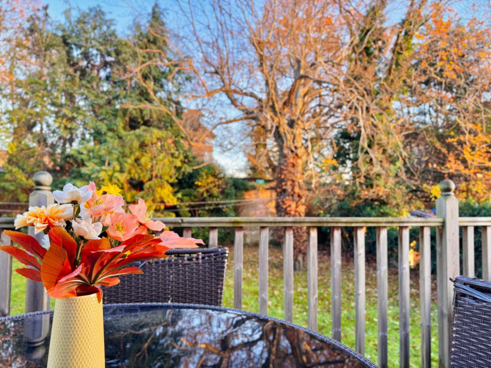 En-Suites With Free Parking 30Min To Central London Bagian luar foto