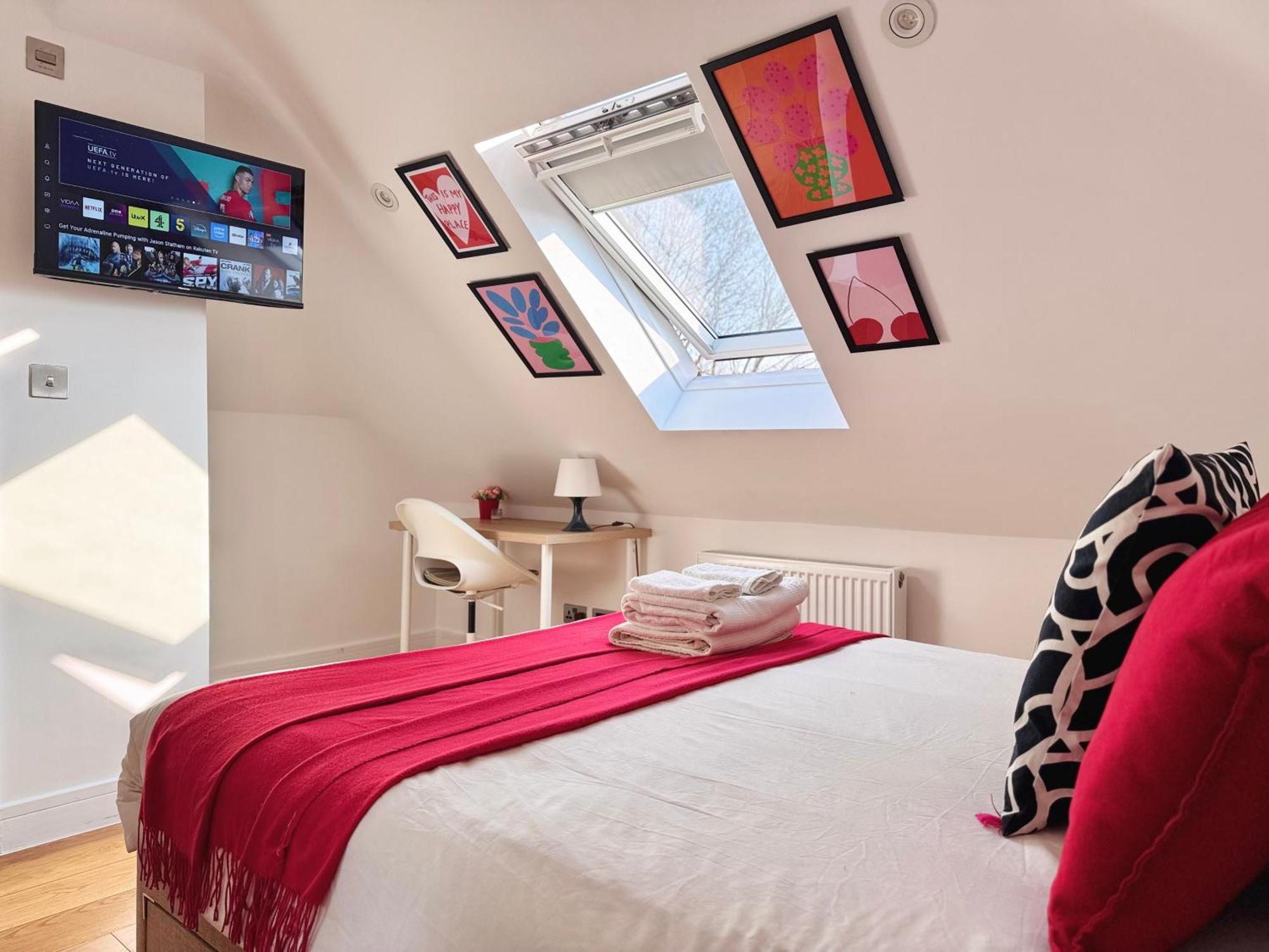 En-Suites With Free Parking 30Min To Central London Bagian luar foto